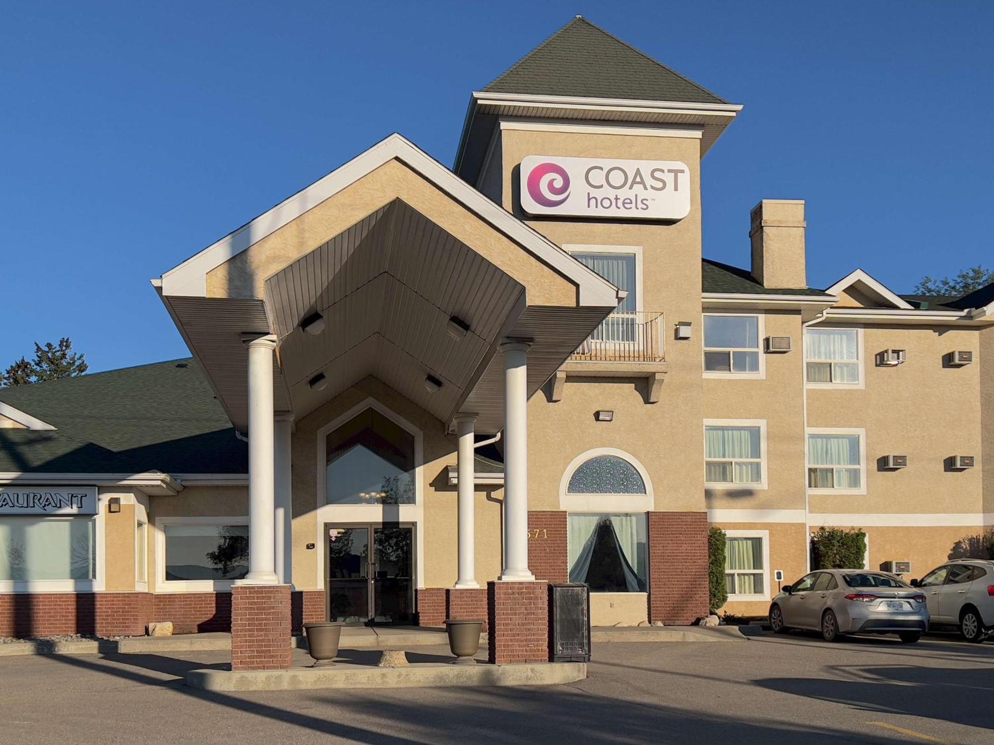 Coast Hinton Hotel Buitenkant foto